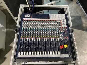 Soundcraft FX 16ii, Inkl. 3x Stereo 15 Band EQ Im Case
